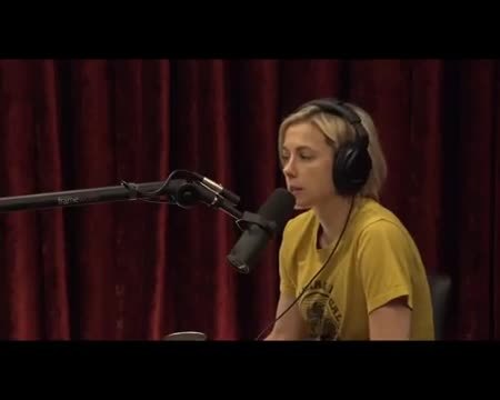Joe Rogan Thrashes Biden as Mentally Unfit for Office: ‘Everyone Knows He’s Out of His Mind, He’s Barely Hanging in There’