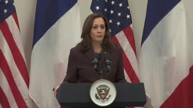 Kamala Harris Panics, Tells Staff to Call on Reporters From Pre-Approved List